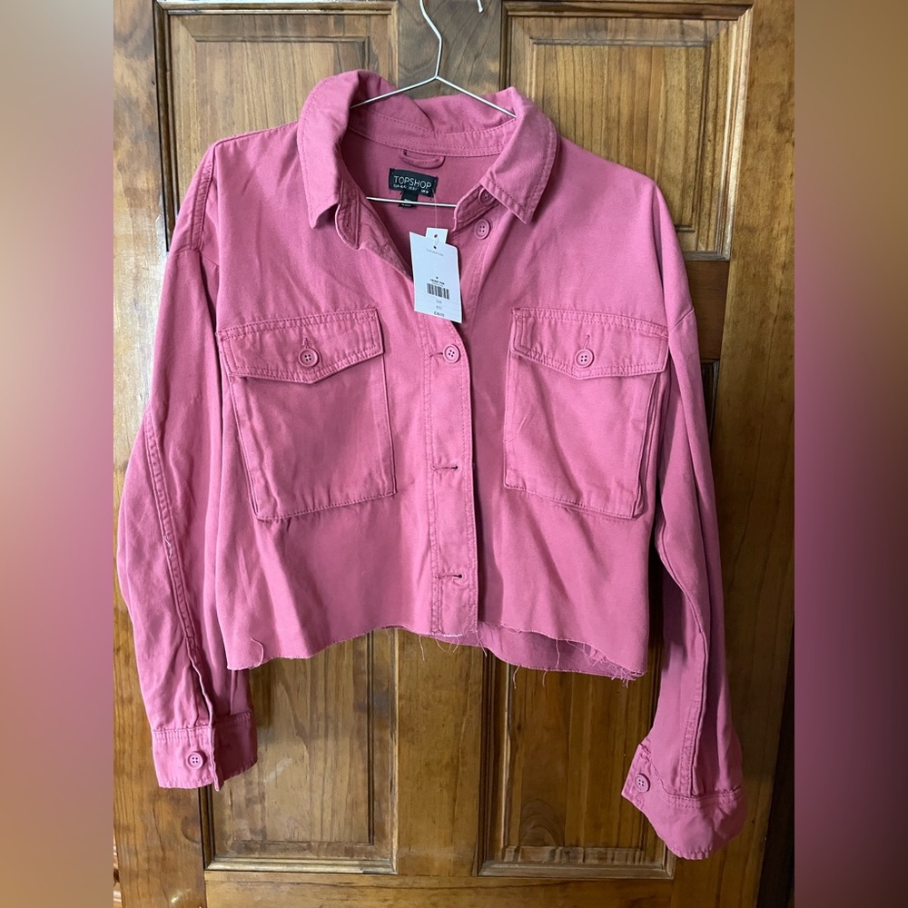 NWT TOPSHOP CROPPED BUTTON DOWN